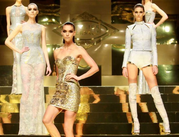 haute-couture-fashion-week-donatella-versace-5d56b81820afd263